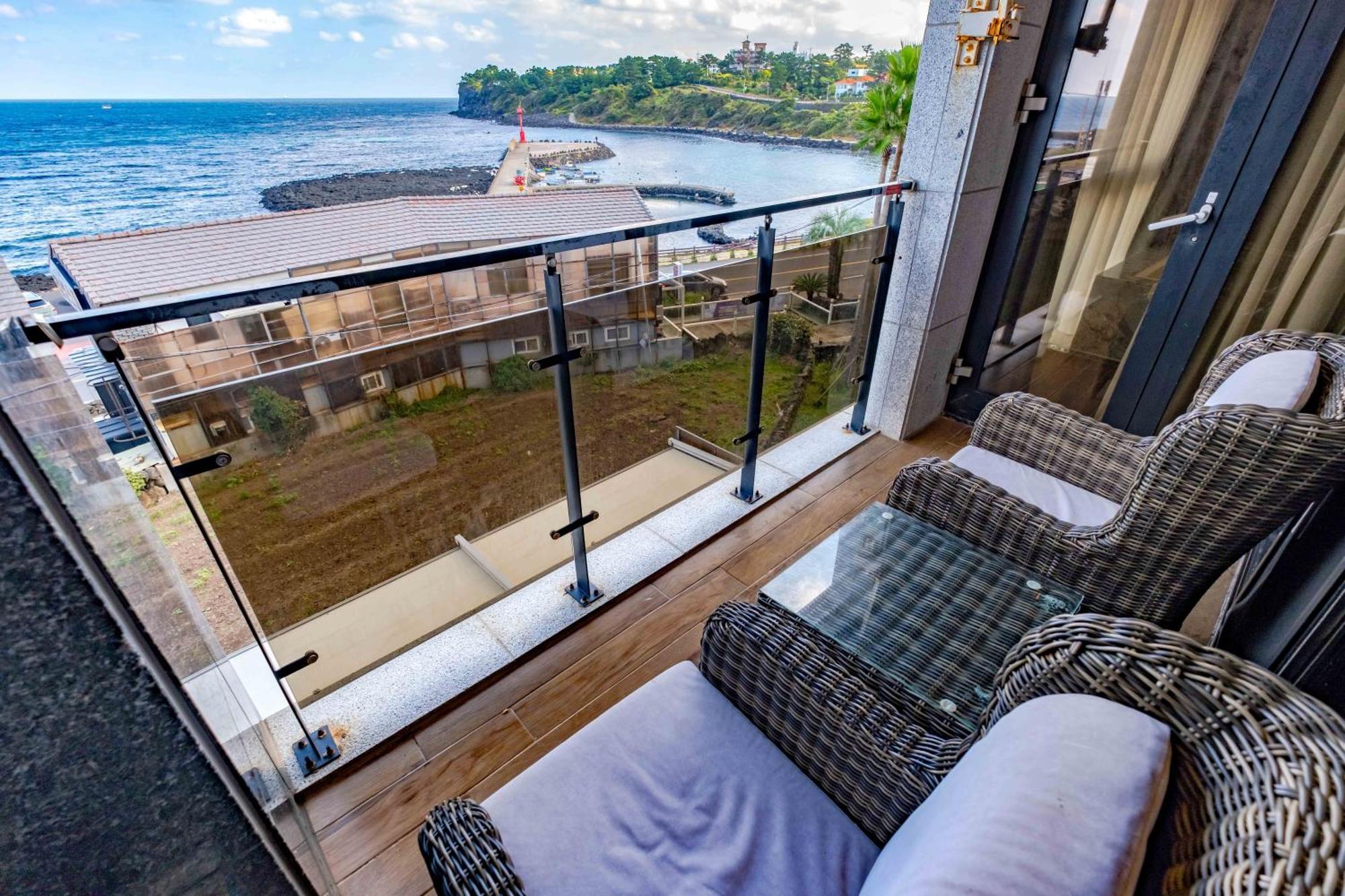 Dyne Oceano Hotel Jeju Buitenkant foto