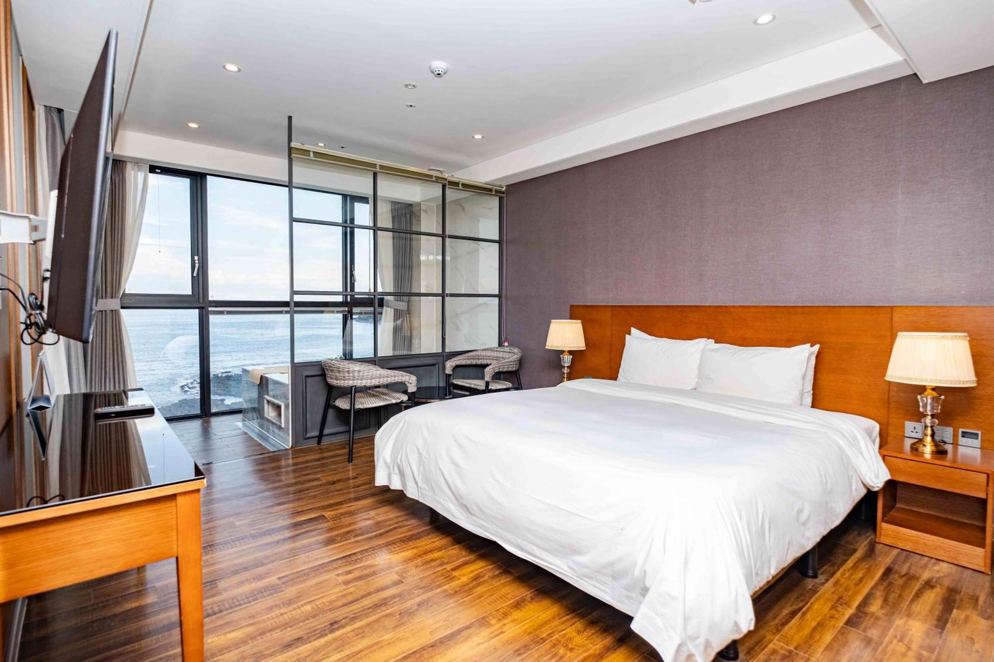 Dyne Oceano Hotel Jeju Buitenkant foto