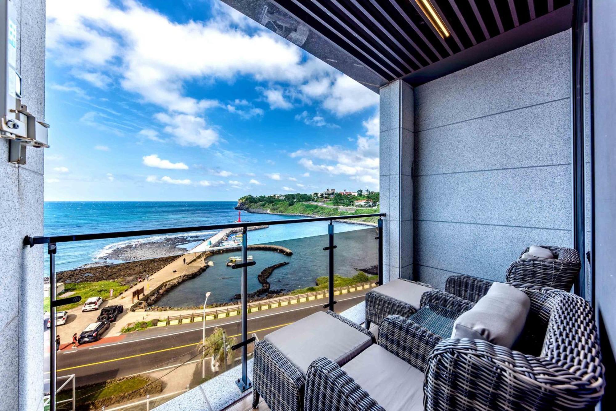 Dyne Oceano Hotel Jeju Buitenkant foto