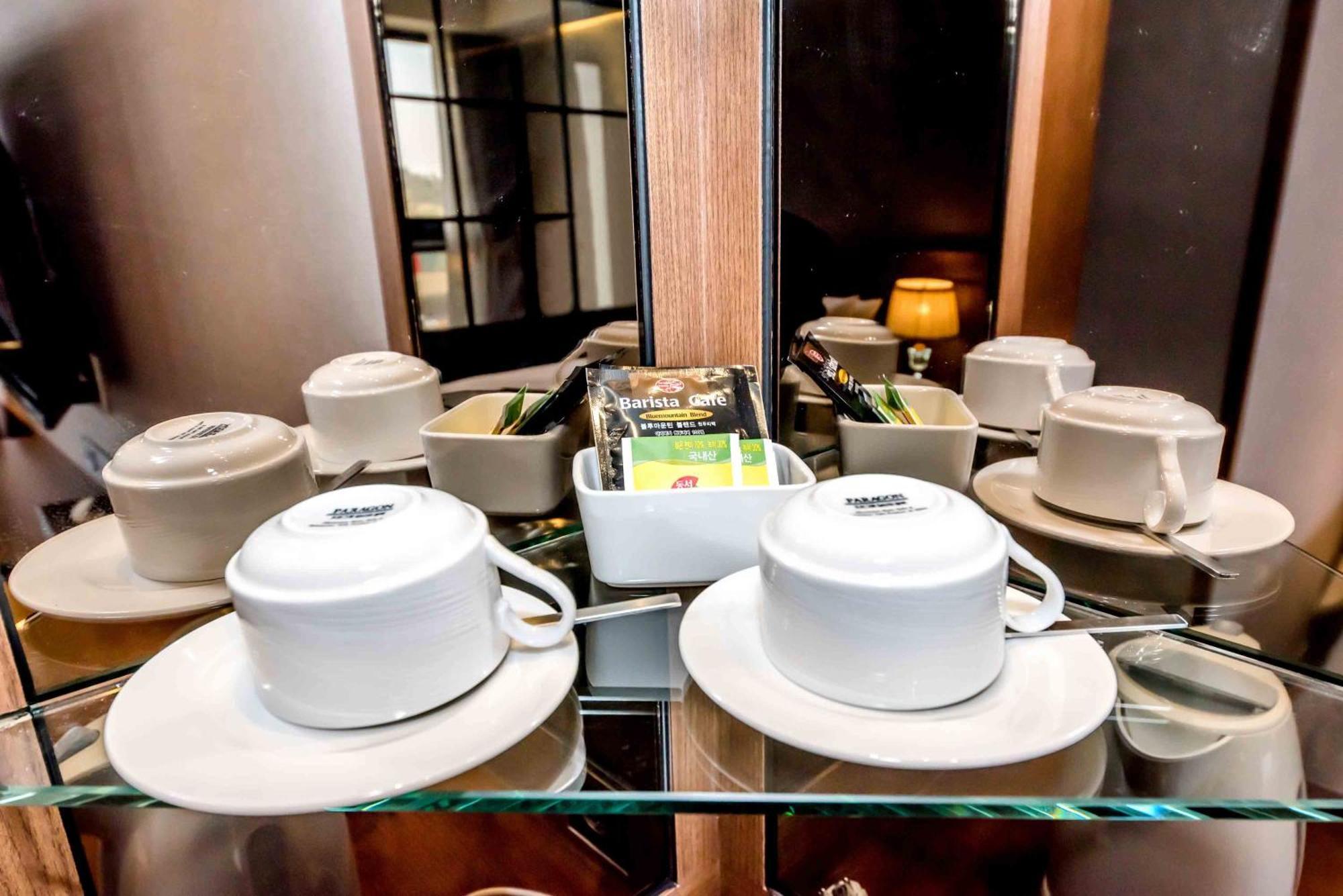 Dyne Oceano Hotel Jeju Buitenkant foto